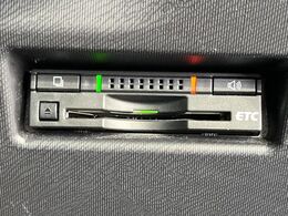 【ETC】高速道路の料金所をストレスなく通過！話題のスポットやサービスエリアに多い「スマートIC」利用時は必須のアイテムです。当店でセットアップを実施、ご納車当日からすぐにご利用いただけます！