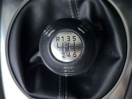 【フロア6速MT】走りの6速MT！！スポーティーな走行をお楽しみいただけます♪