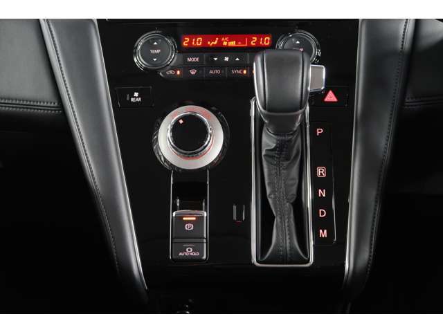 インパネ8速オートマ　電動パーキング＋オートホールド機能