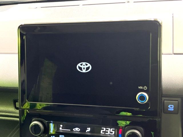 【8インチ　ディスプレイオーディオ】大画面のディスプレイはAppleCarPlayやAndroidAutoが利用可能。大きな画面でスマホナビアプリ等が利用いただけます♪
