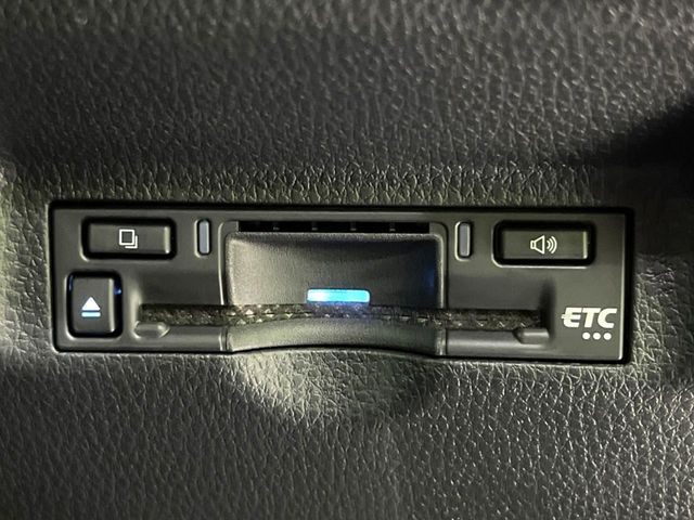 【ETC】高速道路の料金所をストレスなく通過！話題のスポットやサービスエリアに多い「スマートIC」利用時は必須のアイテムです。当店でセットアップを実施、ご納車当日からすぐにご利用いただけます！