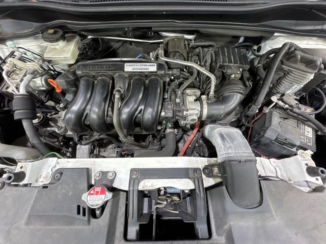 親切・丁寧な専門メカニックスタッフが応対！・車検・点検整備・事故等の修理などアフターサービスも安心。お車のカスタマイズもネクステージのサービススタッフまでご相談ください！