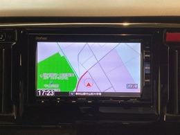 ナビゲーションはフルセグTVのGathers純正メモリーナビを搭載しています。Bluetoothオーディオ機能がありますので、スマートフォンなどの音楽も再生できます。