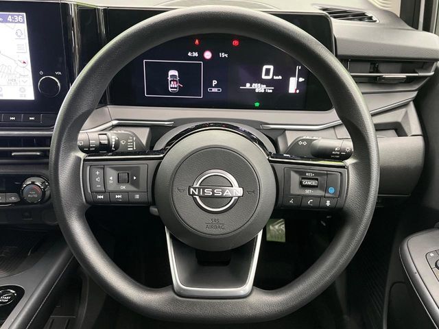 【ステアリングスイッチ】運転中、前方から目線をそらすことなく、オーディオ等の操作が可能な便利機能！安心＆快適なドライブを演出してくれます♪