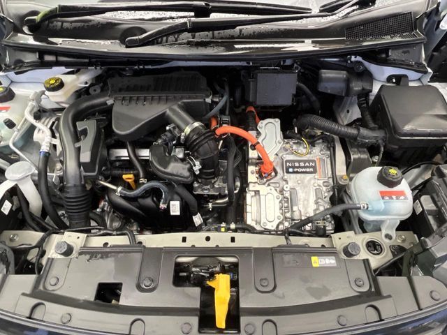 親切・丁寧な専門メカニックスタッフが応対！・車検・点検整備・事故等の修理などアフターサービスも安心。お車のカスタマイズもネクステージのサービススタッフまでご相談ください！