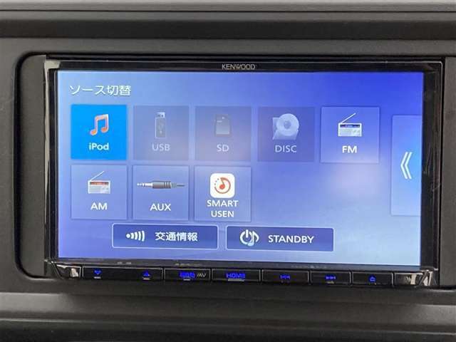 メモリーナビが付いています。USB、AUXの接続が可能です。