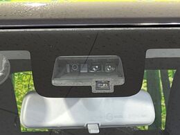 【スズキ　セーフティサポート】走行中に前方の車両等を認識し、衝突しそうな時は警報とブレーキで衝突回避と被害軽減をアシスト。より安全にドライブをお楽しみいただけます。