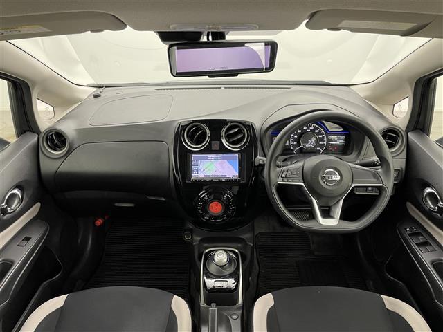 ガリバーグループでは主要メーカー、主要車種をお取り扱いしております。お客様にピッタリの一台をご提案します。