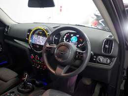 カーセンサーを見て電話しましたとお伝え下さい。078-261-1261までお気軽にお電話下さい。全国納車可能です。納車方法に関してもお気軽にご相談ください。