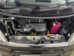 【エンジンルーム】エンジンの調子は良好です！ご納車前にはしっかりとオイル交換・その他油種類の点検補充をさせて頂きます。また、ガリバーでは修復歴のある車は販売いたしません。