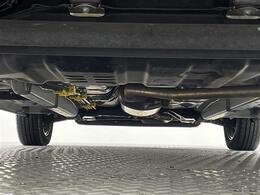 【下回り】下回りがきれいなうちに、防錆加工の施工がオススメ。降雪地域はもちろん、沿岸部にお住いの方や、趣味でマリン・ウィンタースポーツをされる方に大変好評いただいております。