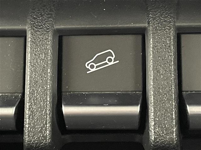 【付属品】このクルマ限定で使える装備品が付いています！使い方などはぜひ実際に店舗にお越しいただき、専門スタッフにお尋ねください！