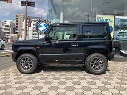 中間2段ストッパーの採用で、狭い注射場での乗り降りもスムーズ。