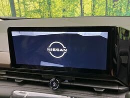 【純正12.3型ナビ】人気の純正ナビを装備しております。ナビの使いやすさはもちろん、オーディオ機能も充実！キャンプや旅行はもちろん、通勤や買い物など普段のドライブも楽しくなるはず♪