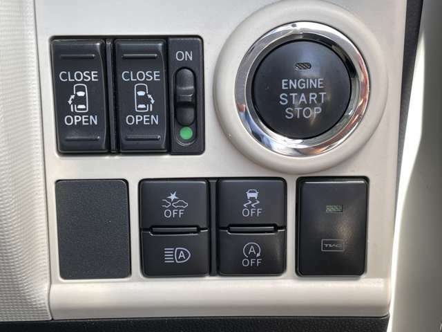 各種スイッチは運転席近くに設置されています★