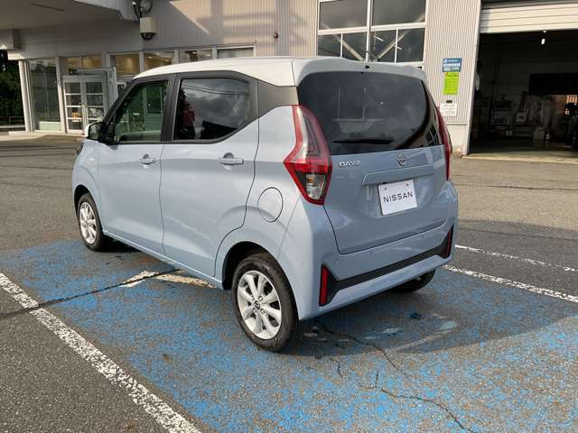 保険も日産！日産で自動車保険にご加入のお客様への特別な日産カーライフ保険プランをご用意しております。