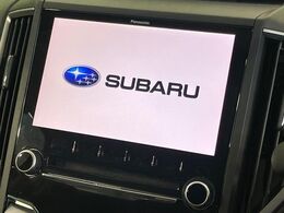 【純正8型ナビ】人気の純正ナビを装備しております。ナビの使いやすさはもちろん、オーディオ機能も充実！キャンプや旅行はもちろん、通勤や買い物など普段のドライブも楽しくなるはず♪