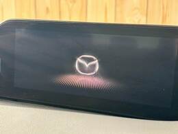 【純正ナビ】一体感のあるナビは、高級感ある車内を演出してくれます。Bluetooth再生などオーディオ機能も充実しておりますので、運転もより楽しめます♪