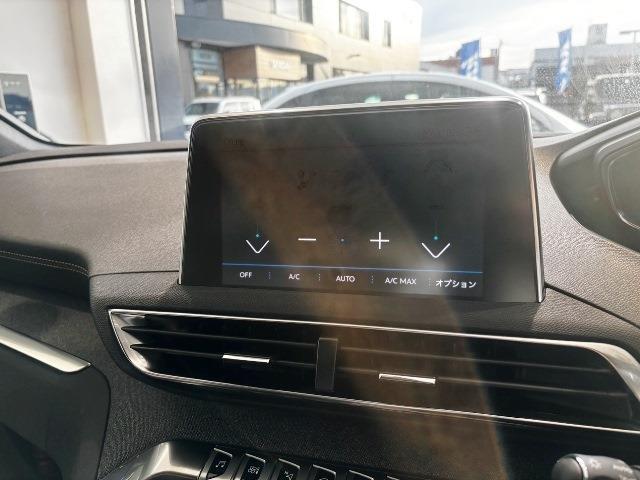 純正タッチスクリーン搭載！