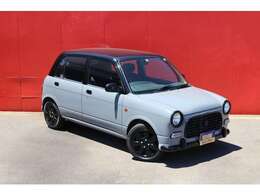 全国登録納車可能。アフターサービスも提携工場で安心です。