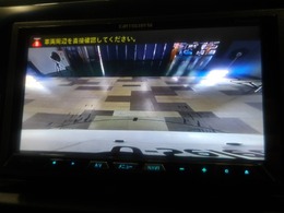 バックカメラの画像です。車庫入れの安心感がアップしますね☆