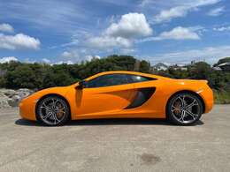 セミアニリンスポーツインテリア 電動メモリーシート シートヒーター 鍛造ダイヤモンドカットホイール ナビ バックカメラ ETC