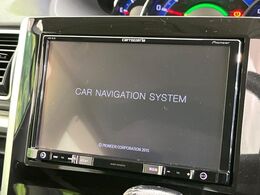 【ナビゲーション】目的地までしっかり案内してくれる使いやすいナビ。Bluetooth接続すればお持ちのスマホやMP3プレイヤーの音楽を再生可能！毎日の運転がさらに楽しくなります！！