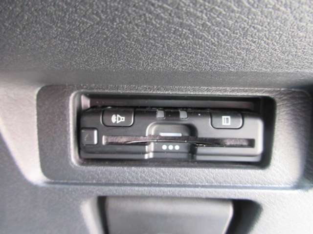 ビルトイン型ETC2.0車載器搭載