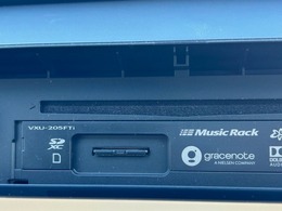 ナビ開口部の画像です。ナビ型式：VXU-205FTi