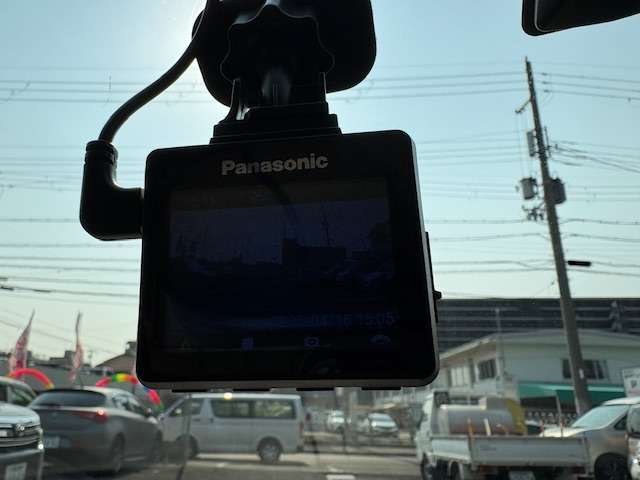 ドライブレコーダー付いてます♪