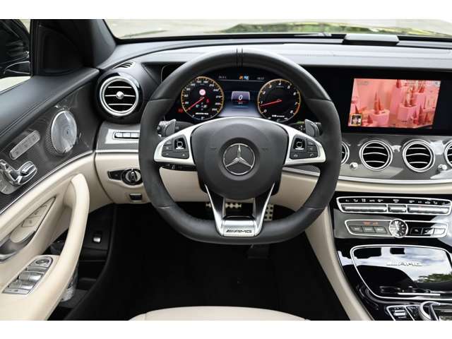 H30/5 298km R1/6 466km R2/5 540km R3/5 670km R4/4 754km R5/6 783km R6/5 826km メルセデスベンツディーラーにて点検記録簿有ります