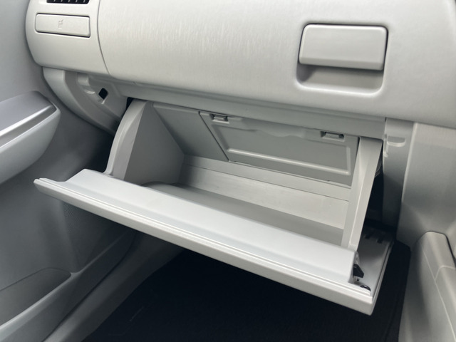 高品質・低価格！展示台数100台以上！貴方の車きっと見つかる！