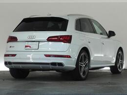 当店はアウディジャパン販売の取扱車両でしたら、どちらの店舗のお車でもお取り寄せ可能です。