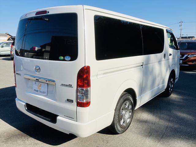 当社自慢のお車です。機関・装備点検・走行テスト済みです♪横にこの車のセールスポイントを、写真と説明でアピールしてあります♪まずはご覧になってください。お客様通話料無料0078-6040-018904