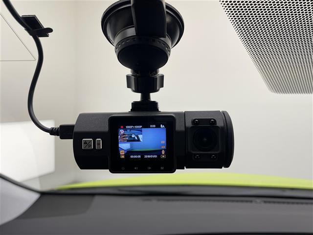 【ドライブレコーダー】映像・音声などの運転中の記録を残します。事故などを起こした起こされた時の証拠になりえますので、もしも時でも安心ですね。