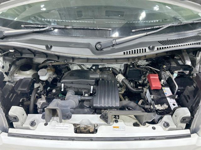 親切・丁寧な専門メカニックスタッフが応対！・車検・点検整備・事故等の修理などアフターサービスも安心。お車のカスタマイズもネクステージのサービススタッフまでご相談ください！