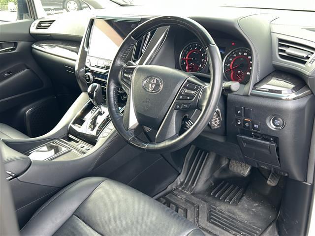 【インパネ全体】『インパネ全体』の画像になります。写真の内容に関してご不明点、ご質問等がございましたらお気軽にガリバー店舗までお問い合わせください。