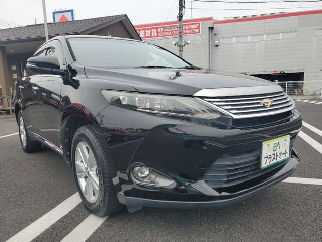 グレードはエレガンス。