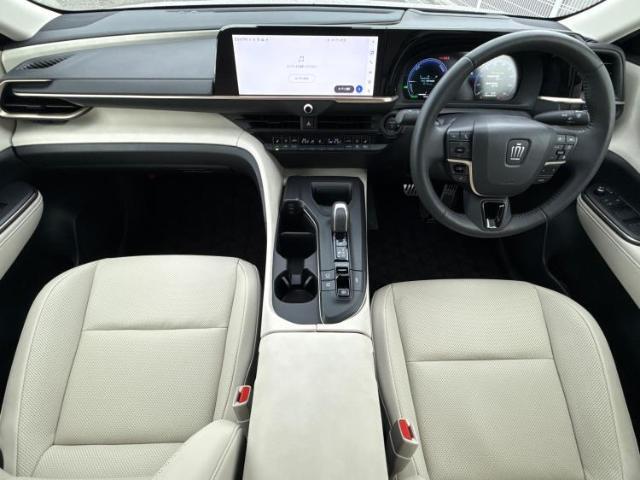 「この車の写真をもっと見たい」「状態が気になる」「この装備はついている？」どんな小さな疑問でもお気軽にお問い合わせください！