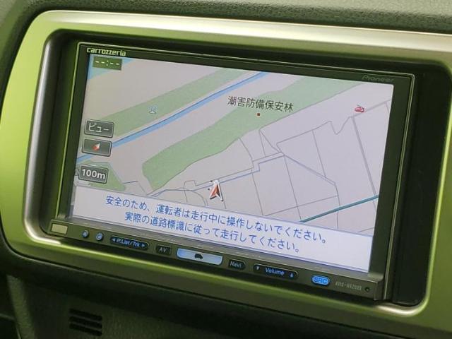WECARSの店舗にはキッズコーナーがございます！お子様連れのお客様もごゆっくり車選びをお楽しみいただける空間です！