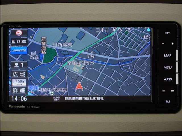 ストラーダSDナビ(CN-RE05WD)＆バックカメラが装備されているので、普段の使い勝手もロングドライブも快適です。