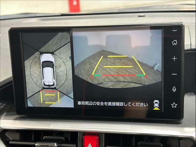 パノラミックビューモニター搭載。駐車時も安心です。