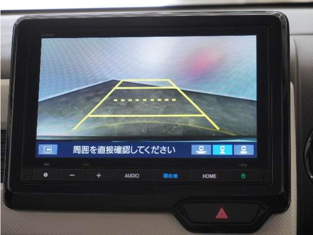 ◆バックカメラ◆リバースにするだけで映ります、後方の安全確認や、狭い駐車場での車庫入れ、雨の日や夜間など視界の悪い時に便利です！安全にバックする為には欠かせない装備です。