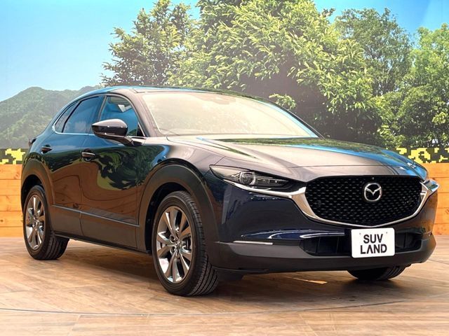 大好評のボディコーティング「弾スプラッシュコート」もご納車までに施工可能。通常のガラスコートと異なる、耐久年数6年の無機質ガラスコーティングが、ボディをキレイな状態に保ってくれます。