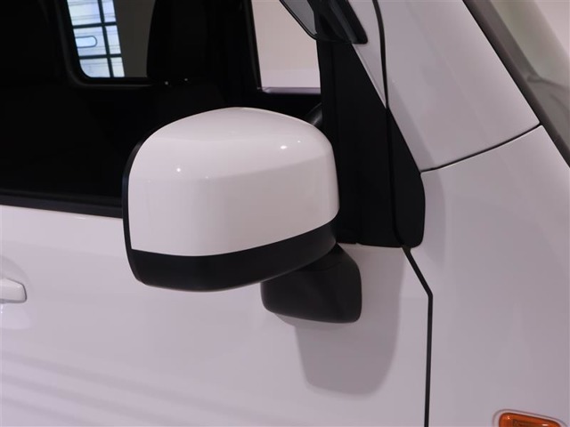 ■ドアミラー■運転席からの視認性もよく安全性もアップします。デザイン性もいいですね！