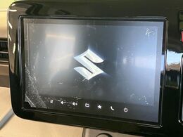 【メーカー純正9型ナビ】インテリアに溶け込むスタイリッシュな「専用設計」メーカーナビを装備♪視認性や操作性など基本性能にも優れ、より上質なカーライフをお楽しみいただけます。