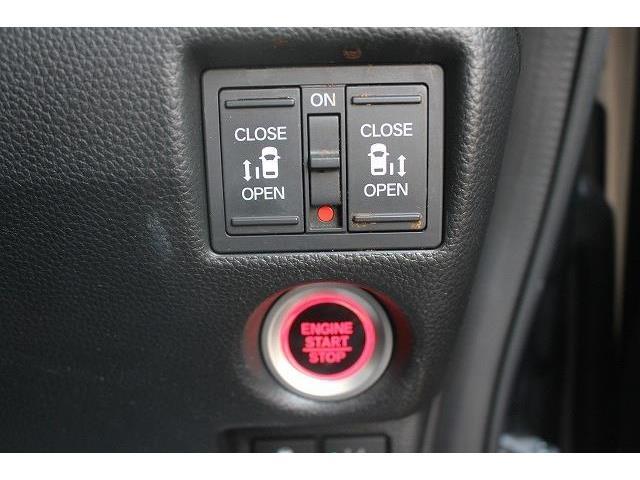 大好評のボディコーティング「ハイモースコート」もご納車までに施工可能。雨染みや線傷など中古車だからと諦めていませんか？ピカピカの状態でお乗り出しいただけます。