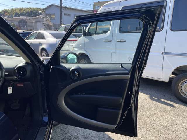 キズ凹みの修理も自社板金でお任せください♪