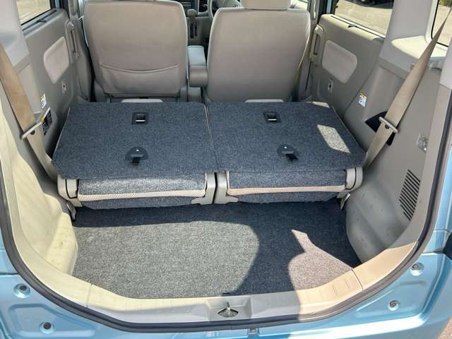 荷台スペース【内装エクステリア】店舗にて現車の確認も頂けますので、お電話で在庫のご確認の上是非ご来店くださいませ！！！【跳ね上げ式/埋め込み式】でスペース確保ができますね！！