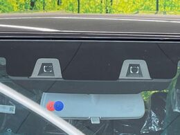 【スズキ　セーフティサポート】走行中に前方の車両等を認識し、衝突しそうな時は警報とブレーキで衝突回避と被害軽減をアシスト。より安全にドライブをお楽しみいただけます。